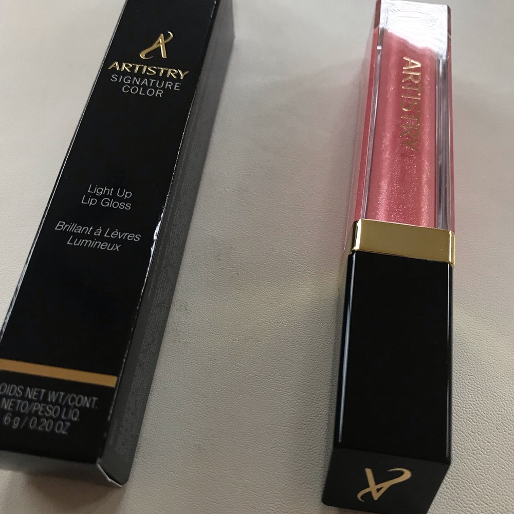 Artistry light up lip gloss